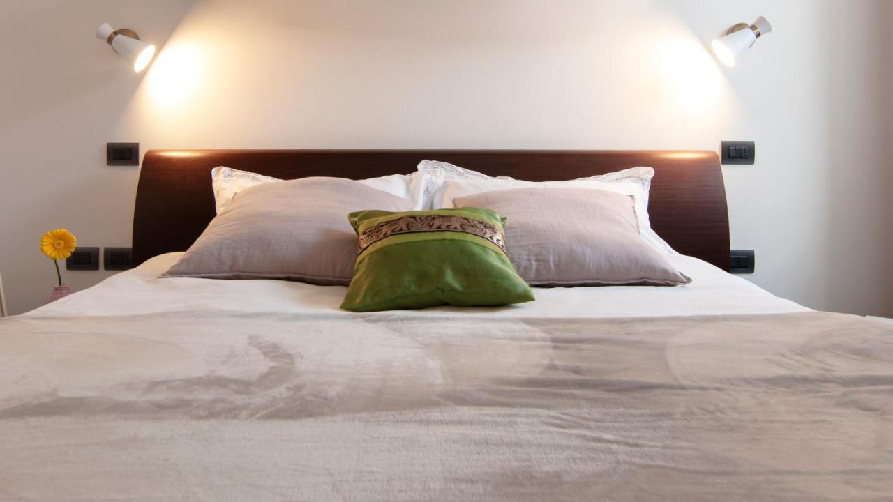 Al Nifontano B&B - Ideal For Family Or Couples - 2 Rooms - Lakeview Varese Bagian luar foto