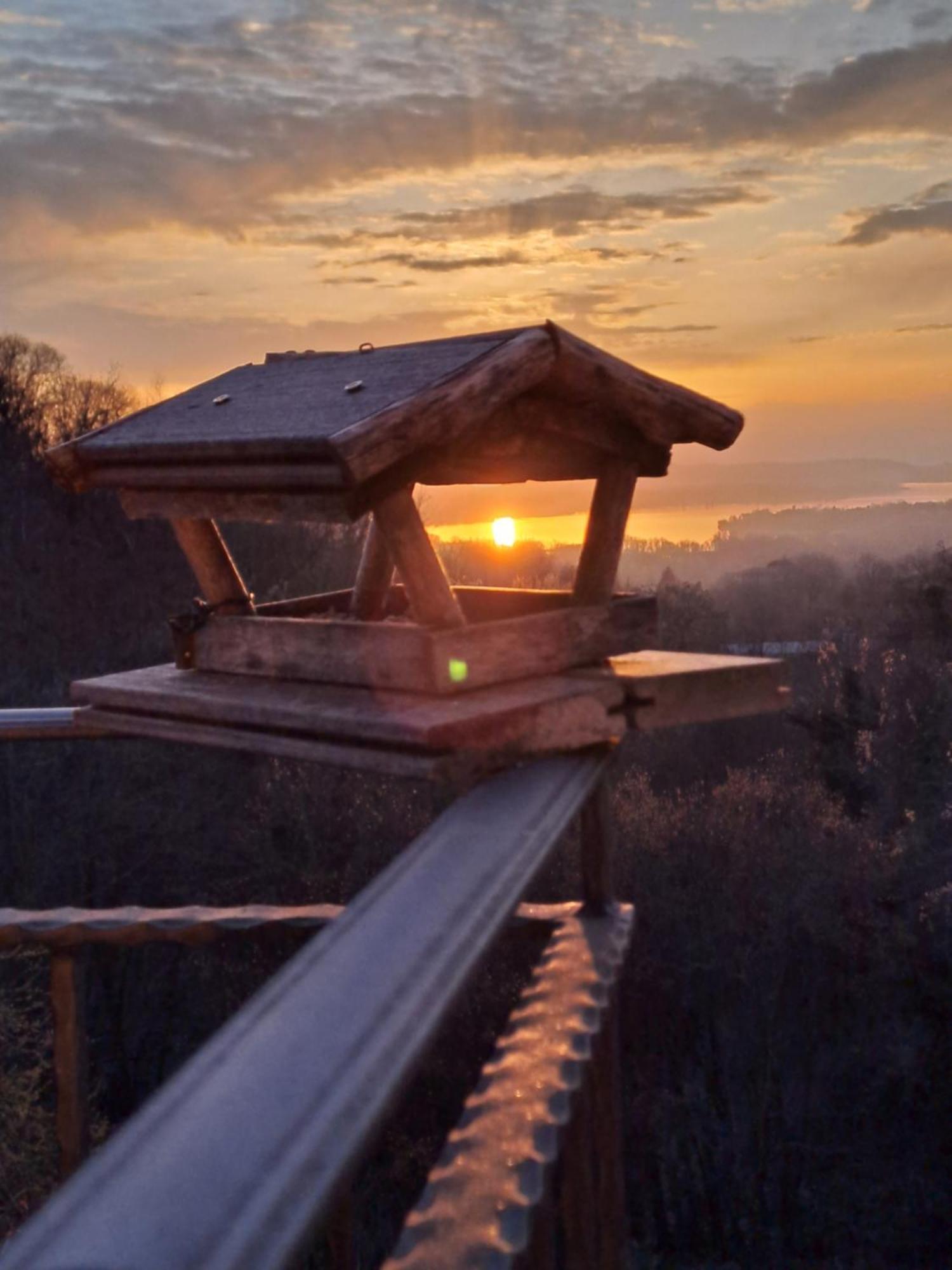 Al Nifontano B&B - Ideal For Family Or Couples - 2 Rooms - Lakeview Varese Bagian luar foto